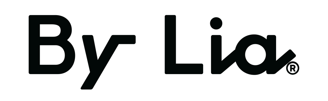 由 Lia®